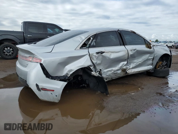 2014 Lincoln MKZ with VIN 3LN6L2GK6ER820817, listed as a Copart auction lot 58742365 with 201,284 mi miles and Salvage title. Bid and sale history available at DreamBid. Image 3.