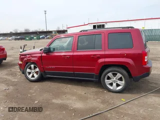 2014 Jeep Patriot Latitude with VIN 1C4NJPFA0ED690182, listed as a IAAI auction lot 41792670 with 91,677 mi miles and . Bid and sale history available at carsss.com. Image 14.