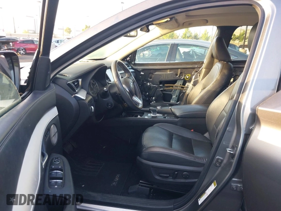 2019 Infiniti QX50 Essential z VIN 3PCAJ5M11KF114918, wystawiony jako IAAI lot #42574959 z przebiegiem 70 315 mil mil oraz . Historia ofert i sprzedaży dostępna na DreamBid. Obrazek 5.