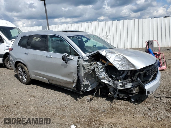 2020 Cadillac XT6 AWD Premium Luxury z VIN 1GYKPDRS0LZ122836, wystawiony jako Copart lot #49836373 z przebiegiem Nie podano mil oraz . Historia ofert i sprzedaży dostępna na DreamBid. Obrazek 4.