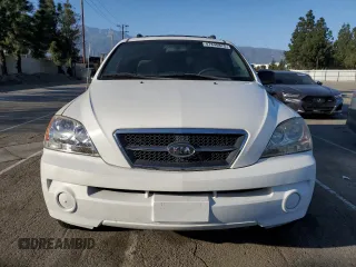 2004 Kia Sorento LX with VIN KNDJC733445248559, listed as a Copart auction lot 47840875 with 167,196 mi miles and Clean Title. Bid and sale history available at carsss.com. Image 5.