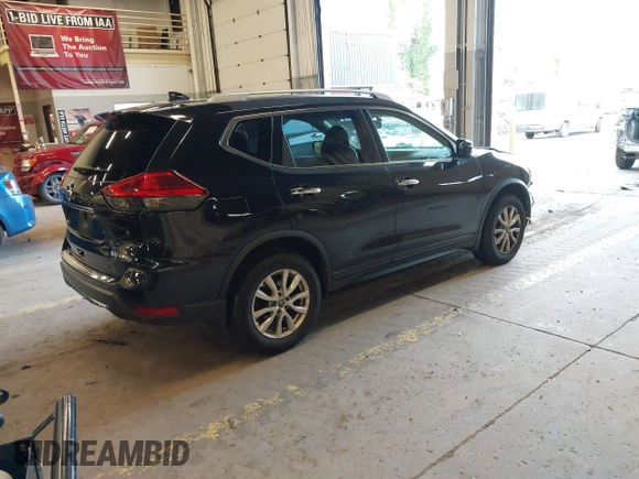 2017 Nissan Rogue SL with VIN 5N1AT2MV1HC752891, listed as a IAAI auction lot 41993353 with 95,948 mi miles. Bid and sale history available at carsss.com. Image 4.
