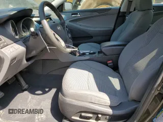 2013 Hyundai Sonata GLS z VIN 5NPEB4AC7DH655359, wystawiony jako Copart lot #60199635 z przebiegiem 142 417 mil mil oraz Czysty tytuł • Clean title. Historia ofert i sprzedaży dostępna na DreamBid. Obrazek 7.