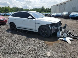 2019 Jaguar F-Pace 30t R-Sport with VIN SADCL2GX6KA396147, listed as a Copart auction lot 63683465 with 127,613 mi miles and Salvage title. Bid and sale history available at DreamBid. Image 4.