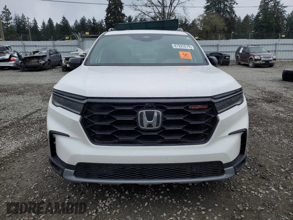 2023 Honda Pilot TrailSport with VIN 5FNYG1H64PB034788, listed as a Copart auction lot 87925275 with 17,167 mi miles and Salvage Title. Bid and sale history available at carsss.com. Image 5.