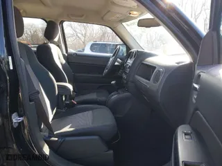 2012 Jeep Patriot Sport with VIN 1C4NJRBB2CD562890, listed as a IAAI auction lot 41750564 with 109,939 mi miles. Bid and sale history available at carsss.com. Image 5.