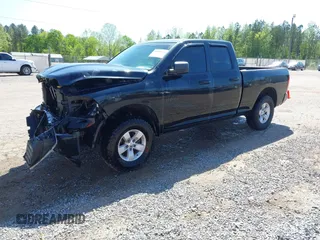 2018 Ram 1500 Express z VIN 1C6RR7FG2JS331802, wystawiony jako IAAI lot #41985617 z przebiegiem 68 483 mil mil oraz . Historia ofert i sprzedaży dostępna na DreamBid. Obrazek 19.