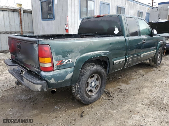 2001 Chevrolet Silverado 1500 LT with VIN 1GCEK19T31E337043, listed as a Copart auction lot 45755155 with 437,858 mi miles and Clean Title. Bid and sale history available at carsss.com. Image 3.