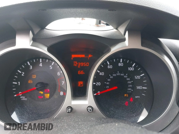 2016 Nissan Juke S z VIN JN8AF5MR9GT607309, wystawiony jako IAAI lot #42021466 z przebiegiem 123 950 mil mil oraz . Historia ofert i sprzedaży dostępna na DreamBid. Obrazek 7.