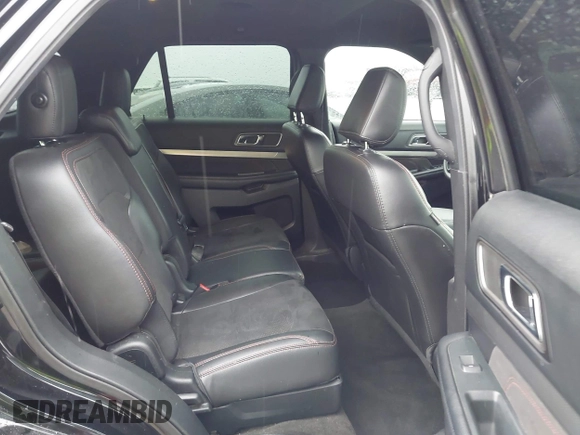 2018 Ford Explorer XLT z VIN 1FM5K7D87JGA56109, wystawiony jako IAAI lot #42423403 z przebiegiem 80 082 mil mil oraz . Historia ofert i sprzedaży dostępna na DreamBid. Obrazek 8.