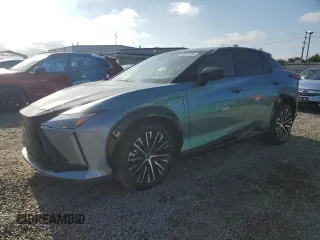 2024 Lexus RZ 300e Premium с VIN JTJABABB2RA003229, выставлен на аукционе Copart как лот 55311235 с пробегом 2 759 миль миль и Списание • Salvage title. История ставок и продаж доступна на DreamBid. Изображение 1.