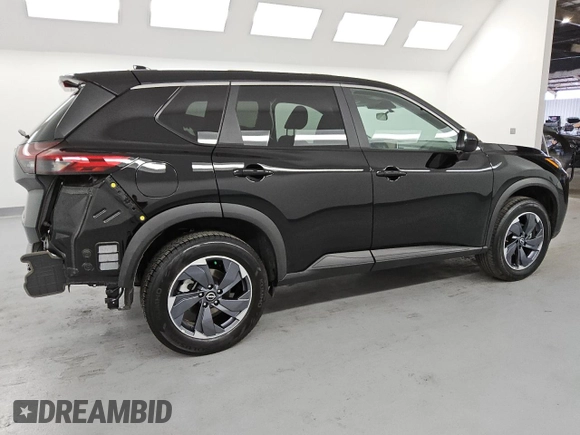 2025 Nissan Rogue SV with VIN 5N1BT3BA4SC805097, listed as a Copart auction lot 54454315 with 5,943 mi miles and Clean Title. Bid and sale history available at DreamBid. Image 3.
