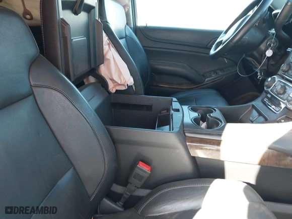 2015 Chevrolet Suburban LT with VIN 1GNSKJKCXFR701284, listed as a IAAI auction lot 41756059 with 1 mi miles. Bid and sale history available at carsss.com. Image 5.