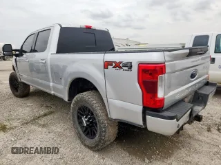 2019 Ford F-250 XL with VIN 1FT7W2BTXKED46644, listed as a Copart auction lot 63229485 with 116,433 mi miles and Salvage title. Bid and sale history available at DreamBid. Image 2.