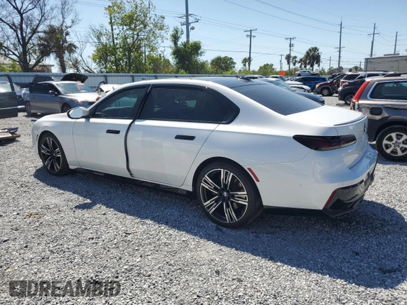 2023 BMW 7 Series 740i z VIN WBA23EH05PCN58157, wystawiony jako Copart lot #49460585 z przebiegiem Nie podano mil oraz Szkoda całkowita • Salvage title. Historia ofert i sprzedaży dostępna na DreamBid. Obrazek 2.