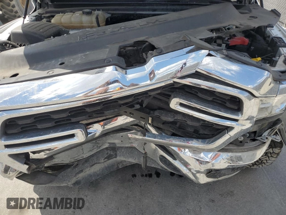 2022 Ram 1500 Big Horn z VIN 1C6RRFBG2NN423920, wystawiony jako Copart lot #50741045 z przebiegiem 112 199 mil mil oraz Szkoda całkowita • Salvage title. Historia ofert i sprzedaży dostępna na DreamBid. Obrazek 11.