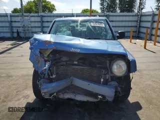 2007 Jeep Patriot Sport z VIN 1J8FT28W87D358027, wystawiony jako Copart lot #55923095 z przebiegiem 174 274 mil mil oraz Szkoda całkowita • Salvage title. Historia ofert i sprzedaży dostępna na DreamBid. Obrazek 5.
