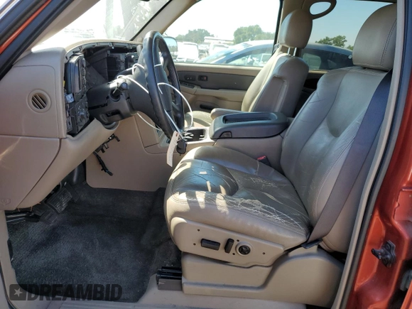 2003 Chevrolet Avalanche with VIN 3GNEK13T83G201485, listed as a Copart auction lot 61097094 with 120,113 mi miles and Salvage Title. Bid and sale history available at carsss.com. Image 7.