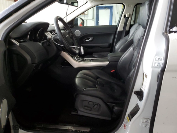 2015 Land Rover Range Rover Evoque Pure Plus with VIN SALVP2BG8FH982158, listed as a Copart auction lot 89085505 with 68,113 mi miles and Salvage Title. Bid and sale history available at carsss.com. Image 7.