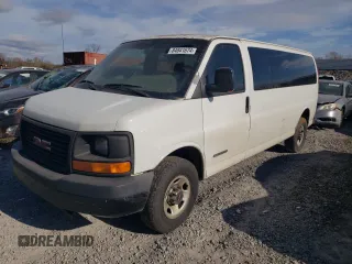 2003 GMC Savana Cargo Van Y3H Paratransit with VIN 1GTHG39U331156585, listed as a Copart auction lot 84841674 with 341,664 mi miles and Salvage Title. Bid and sale history available at carsss.com. Image 1.