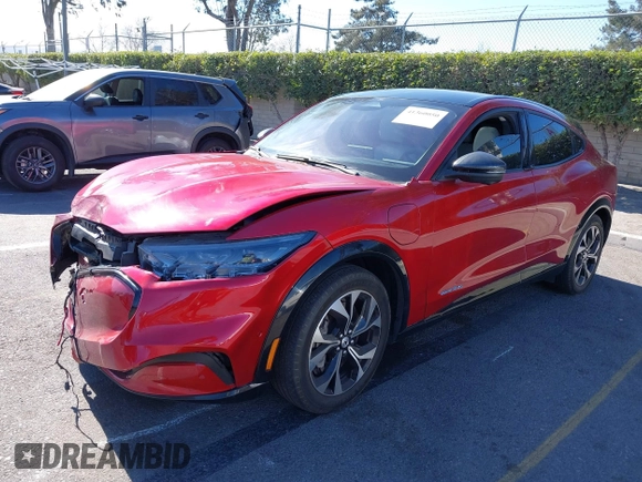 2021 Ford Mustang Mach-E Premium z VIN 3FMTK3SS4MMA58585, wystawiony jako IAAI lot #41360050 z przebiegiem 35 456 mil mil oraz . Historia ofert i sprzedaży dostępna na DreamBid. Obrazek 2.