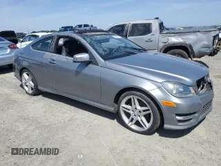 2013 Mercedes-Benz C 250 с VIN WDDGJ4HB5DG072422, выставлен на аукционе Copart как лот 55254375 с пробегом 47 063 миль миль и Чистый • Clean title. История ставок и продаж доступна на DreamBid. Изображение 4.