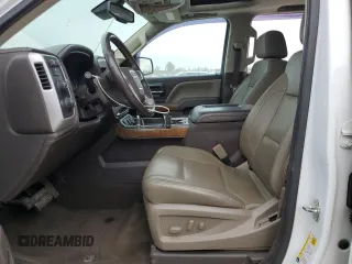 2017 GMC Sierra 1500 SLT z VIN 3GTU2NEC4HG150132, wystawiony jako Copart lot #50276125 z przebiegiem Nie podano mil oraz Szkody całkowita. Historia ofert i sprzedaży dostępna na DreamBid. Obrazek 7.