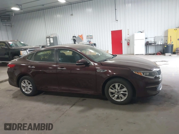 2016 Kia Optima LX z VIN 5XXGT4L38GG109351, wystawiony jako IAAI lot #42282193 z przebiegiem 75 076 mil mil oraz . Historia ofert i sprzedaży dostępna na DreamBid. Obrazek 14.