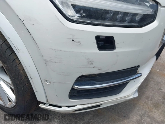 2016 Volvo XC90 T6 Inscription with VIN YV4A22PLXG1015164, listed as a IAAI auction lot 42592321 with 148,132 mi miles and . Bid and sale history available at DreamBid. Image 17.