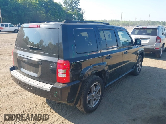2007 Jeep Patriot Sport with VIN 1J8FT28W77D363302, listed as a IAAI auction lot 41155420 with 120,106 mi miles and . Bid and sale history available at DreamBid. Image 4.