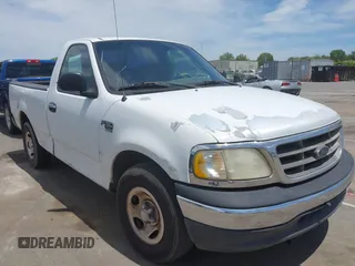 2000 Ford F-150 z VIN 3FTRF17W6YMA77034, wystawiony jako IAAI lot #42314571 z przebiegiem 367 799 mil mil oraz . Historia ofert i sprzedaży dostępna na DreamBid. Obrazek 1.