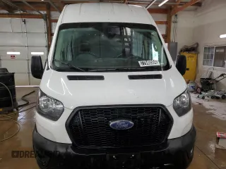 2023 Ford Transit Cargo with VIN 1FTBR3U89PKA70899, listed as a Copart auction lot 77940504 with 62,196 mi miles and Clean Title. Bid and sale history available at DreamBid. Image 5.