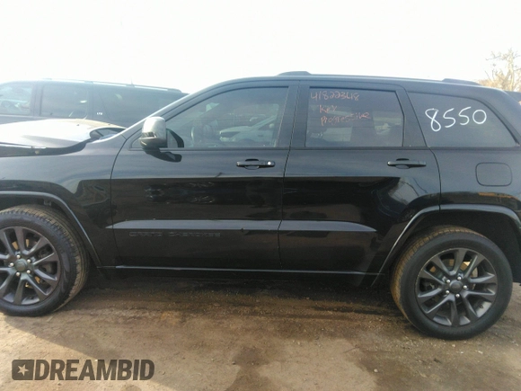 2020 Jeep Grand Cherokee Altitude with VIN 1C4RJFAGXLC188550, listed as a IAAI auction lot 41822348 with 115,867 mi miles. Bid and sale history available at carsss.com. Image 14.