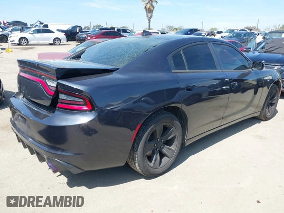 2016 Dodge Charger SXT with VIN 2C3CDXHG2GH246182, listed as a IAAI auction lot 41818735 with 111,138 mi miles and . Bid and sale history available at carsss.com. Image 4.