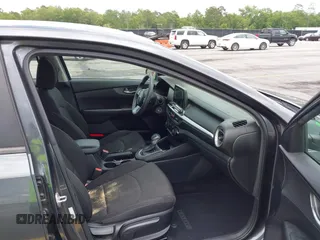 2019 Kia Forte LXS with VIN 3KPF24AD7KE110759, listed as a IAAI auction lot 42264009 with 149,031 mi miles and . Bid and sale history available at DreamBid. Image 5.
