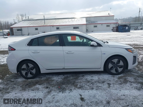 2020 Hyundai Ioniq SEL z VIN KMHC85LC4LU239732, wystawiony jako IAAI lot #41002757 z przebiegiem 76 379 mil mil oraz . Historia ofert i sprzedaży dostępna na DreamBid. Obrazek 13.