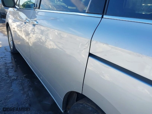 2011 Nissan Quest SL with VIN JN8AE2KP3B9006728, listed as a IAAI auction lot 41631623 with 190,067 mi miles. Bid and sale history available at carsss.com. Image 6.
