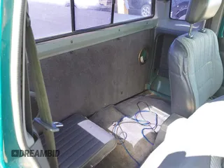 1995 Nissan Frontier XE z VIN 1N6SD16S2SC385250, wystawiony jako IAAI lot #42373497 z przebiegiem 252 537 mil mil oraz . Historia ofert i sprzedaży dostępna na DreamBid. Obrazek 8.