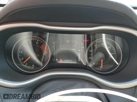 2017 Jeep Cherokee Latitude with VIN 1C4PJLCS2HW596442, listed as a Copart auction lot 66126435 with 179,750 mi miles and Non repairable. Bid and sale history available at DreamBid. Image 9.