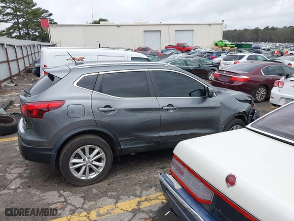 2018 Nissan Rogue Sport SV with VIN JN1BJ1CP3JW105119, listed as a IAAI auction lot 41717064 with 108,434 mi miles. Bid and sale history available at carsss.com. Image 13.