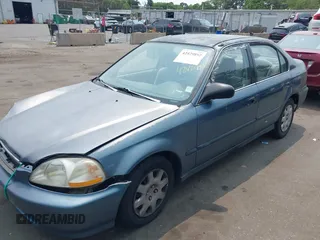 1997 Honda Civic LX z VIN 2HGEJ6675VH533072, wystawiony jako IAAI lot #42429892 z przebiegiem 189 713 mil mil oraz . Historia ofert i sprzedaży dostępna na DreamBid. Obrazek 2.
