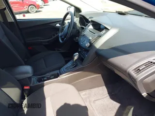 2015 Ford Focus SE with VIN 1FADP3F23FL372081, listed as a IAAI auction lot 41936051 with 45,031 mi miles. Bid and sale history available at carsss.com. Image 5.