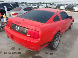 2007 Ford Mustang GT Deluxe with VIN 1ZVFT82H875267643, listed as a IAAI auction lot 41725156 with 98,844 mi miles and . Bid and sale history available at carsss.com. Image 4.