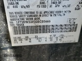 2002 Ford F-350 XL z VIN 1FTWW33F32EC05666, wystawiony jako Copart lot #78838654 z przebiegiem Nie podano mil oraz Szkoda całkowita • Salvage title. Historia ofert i sprzedaży dostępna na DreamBid. Obrazek 12.