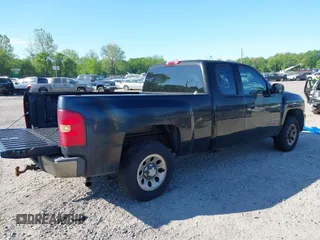 2007 Chevrolet Silverado 1500 LS with VIN 1GCEC19X77Z642417, listed as a IAAI auction lot 42220181 with 165,120 mi miles and . Bid and sale history available at DreamBid. Image 4.
