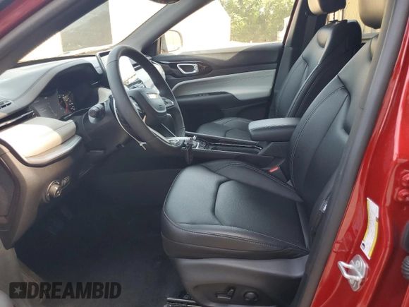 2025 Jeep Compass Limited with VIN 3C4NJDCN8ST560954, listed as a Copart auction lot 63038015 with 8,696 mi miles and Clean title. Bid and sale history available at DreamBid. Image 7.