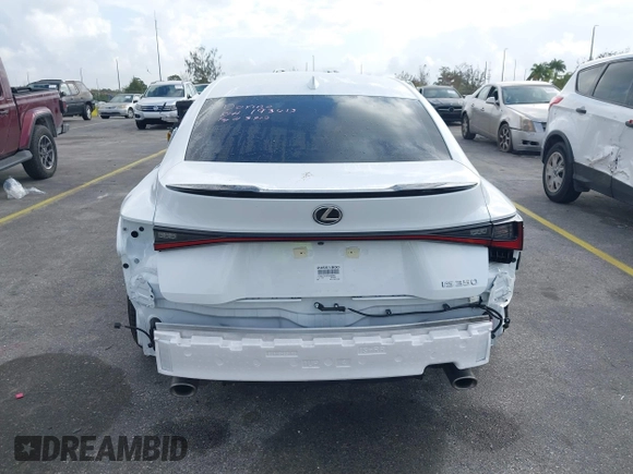 2024 Lexus IS 350 F Sport z VIN JTHBZ1B23R5080900, wystawiony jako IAAI lot #41435528 z przebiegiem 4 239 mil mil oraz . Historia ofert i sprzedaży dostępna na DreamBid. Obrazek 17.
