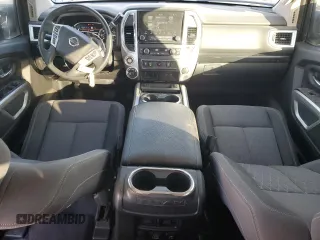 2021 Nissan Titan SV z VIN 1N6AA1ED3MN514501, wystawiony jako Copart lot #83474234 z przebiegiem 30 315 mil mil oraz Szkoda całkowita • Salvage title. Historia ofert i sprzedaży dostępna na DreamBid. Obrazek 8.