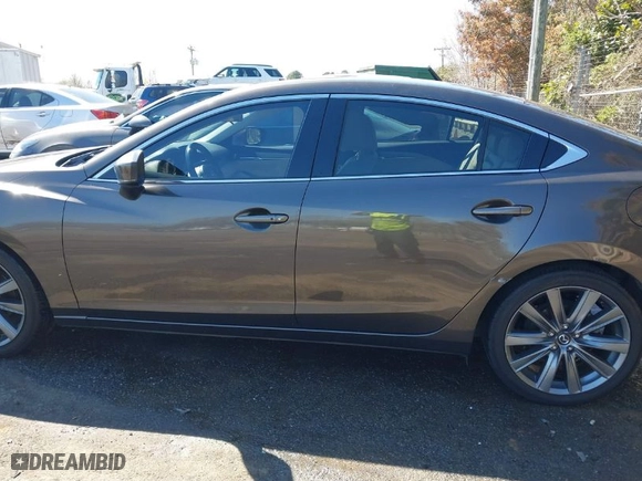 2018 Mazda Mazda6 Touring with VIN JM1GL1VM9J1309064, listed as a IAAI auction lot 41883495 with 250,781 mi miles. Bid and sale history available at carsss.com. Image 14.