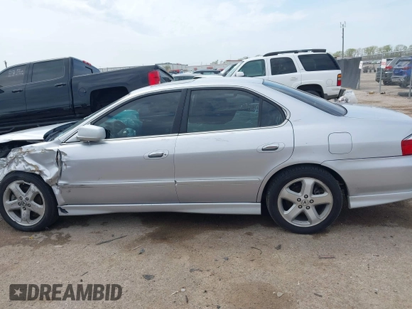 2003 Acura TL Type S with VIN 19UUA56843A067547, listed as a IAAI auction lot 41895483 with 178,906 mi miles. Bid and sale history available at carsss.com. Image 14.